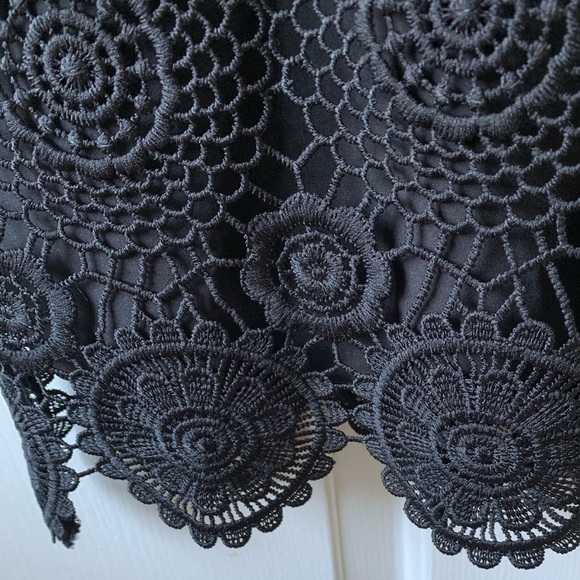 NWT Tommy Hilfiger Holidays Black Embroidered Lace Scalloped Shift Dress size 2 - Picture 8 of 11